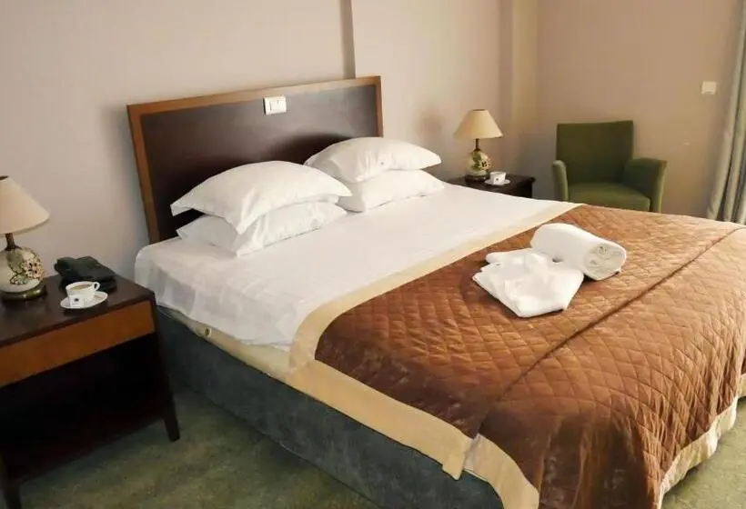 スタンダードルーム, Talen Otel