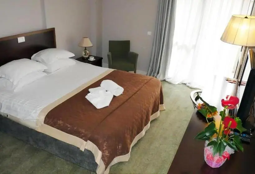 スタンダードルーム, Talen Otel
