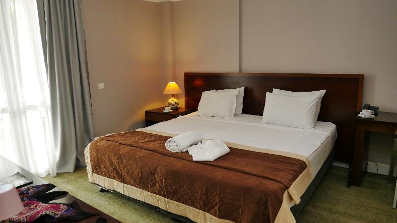 اتاق سوپریور سه تخته, Talen Otel