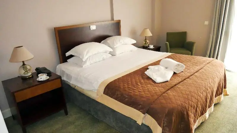 スタンダードルーム, Talen Otel