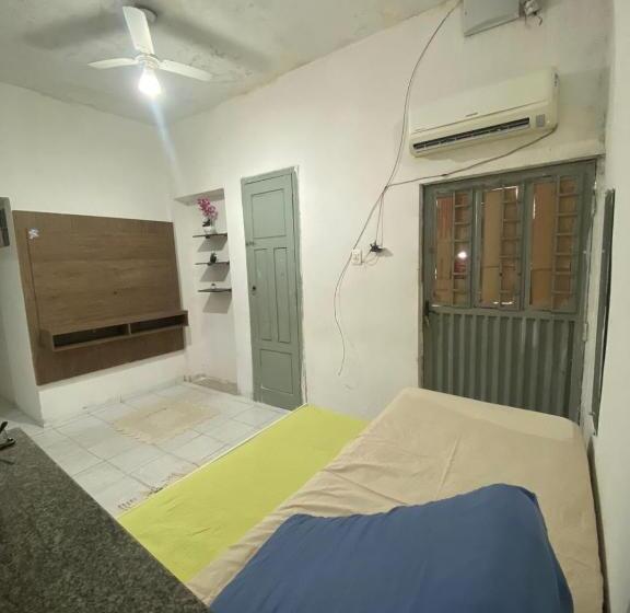 בקתת חדר, Hostel Luna