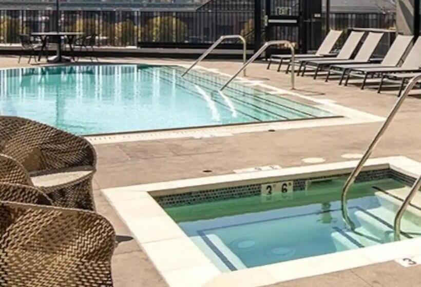 شقة غرفتين, Apart Hotel Near Dodgers Stadium