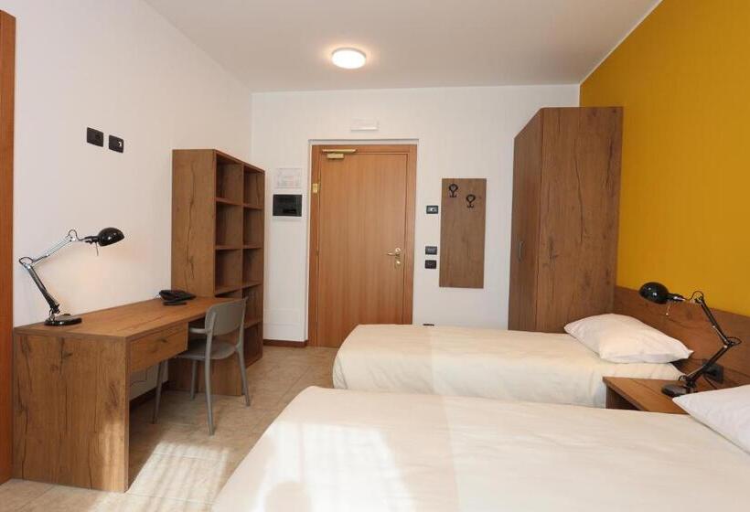 غرفة قياسية, Corte Milano