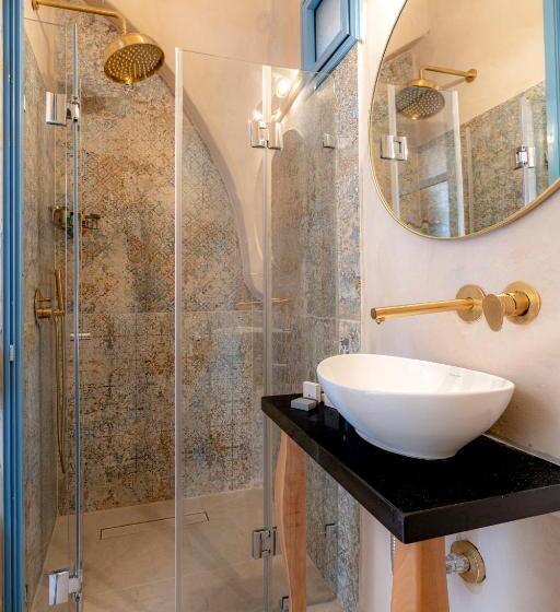 デラックスルーム, Arabesque House