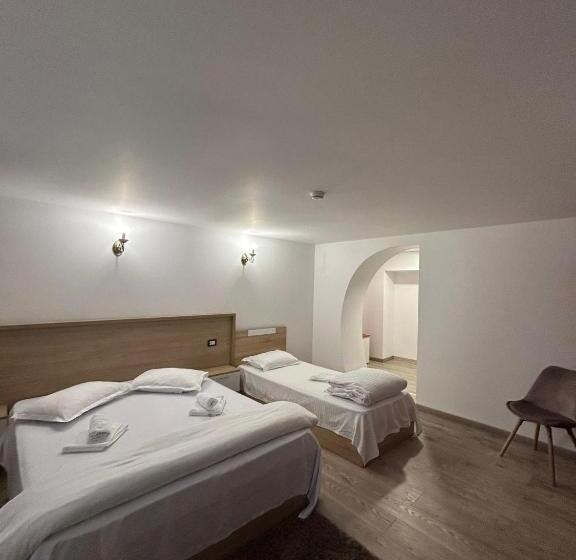 Трехместный Номер Deluxe, Complex Zeus