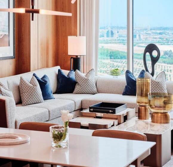 جناح كلوب, Grand Hyatt Kuwait