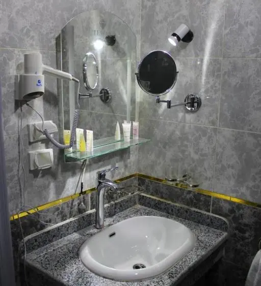 اتاق استاندارد سه نفره, Jewel Beach Matrouh