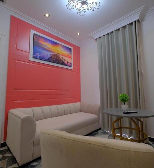 デラックススイート, Nolea Boutique