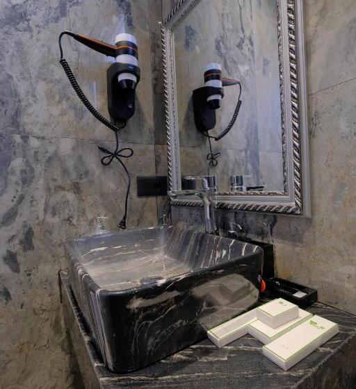 キングサイズベッドのスイートルーム, Nolea Boutique