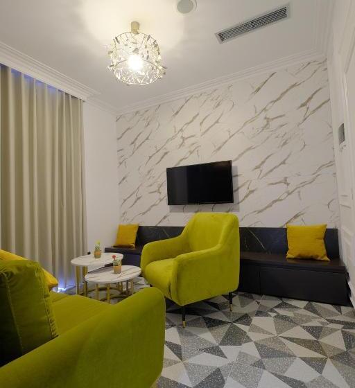 デラックススイート, Nolea Boutique