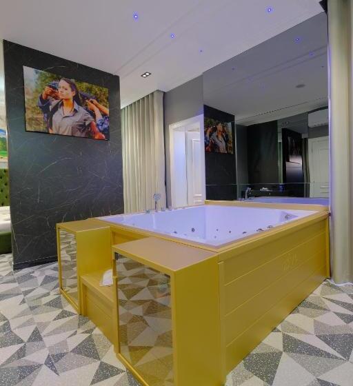 キングサイズベッドのスイートルーム, Nolea Boutique