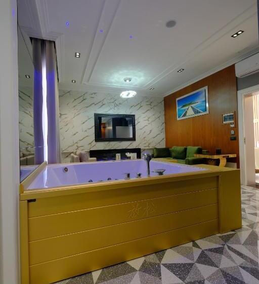 キングサイズベッドのスイートルーム, Nolea Boutique