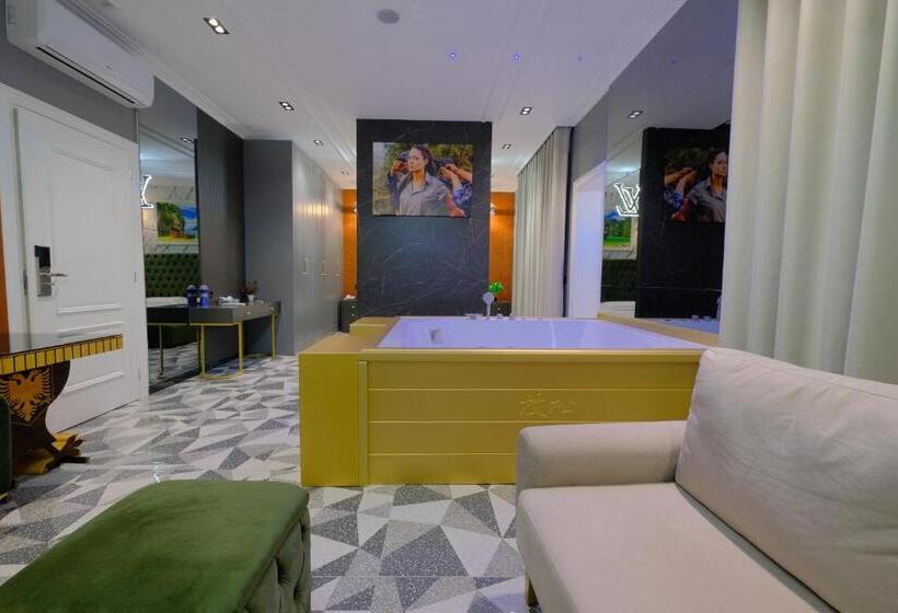 キングサイズベッドのスイートルーム, Nolea Boutique