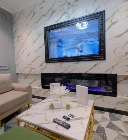带大床的套房, Nolea Boutique
