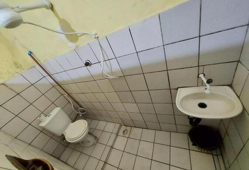 جناح, Pousada Bomfim