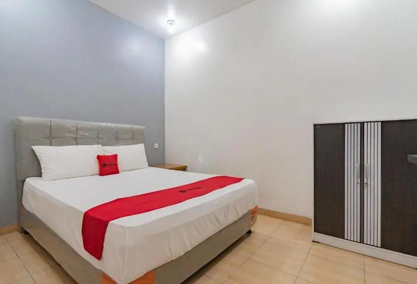 スタンダードルーム, Reddoorz Near Prujakan Station Cirebon