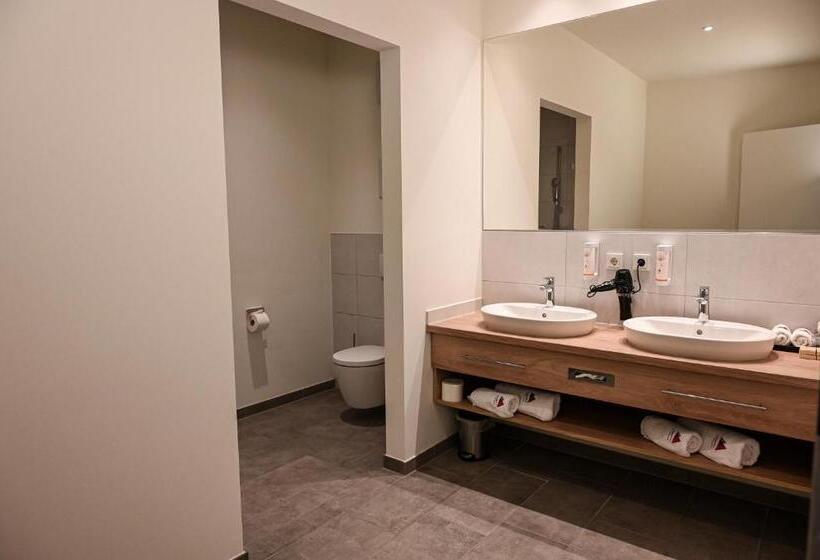 Люкс с Балконом, Soloplan City Resort