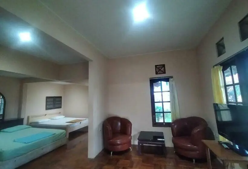 Sviitti, Villa Batu Tua Puncak Mitra Reddoorz