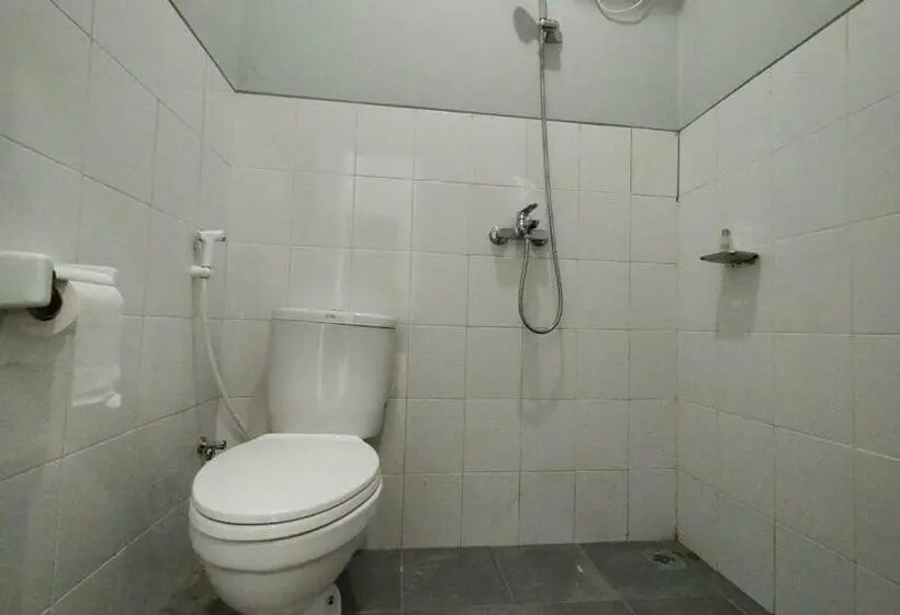 Deluxe-huone, Villa Batu Tua Puncak Mitra Reddoorz