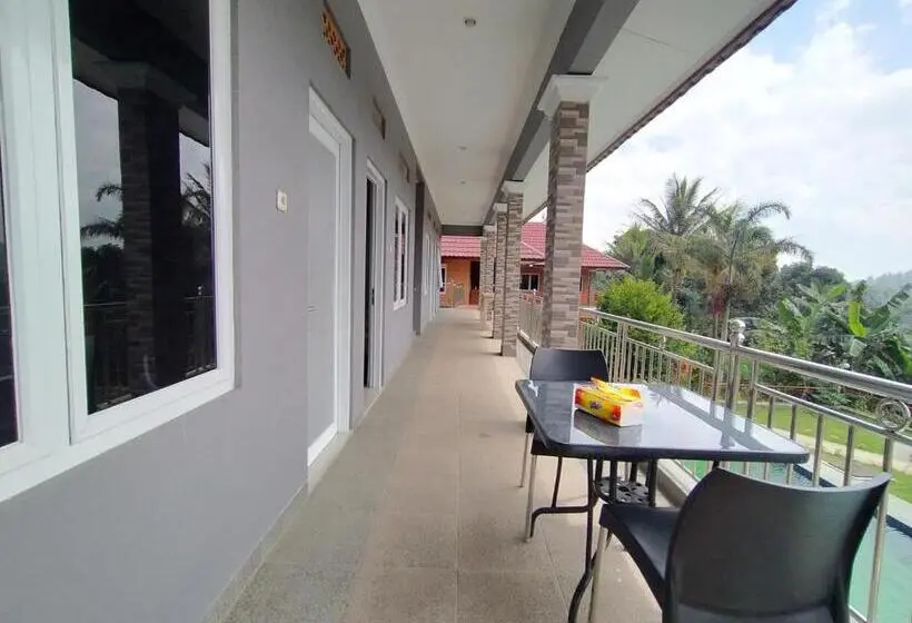 Deluxe-huone, Villa Batu Tua Puncak Mitra Reddoorz