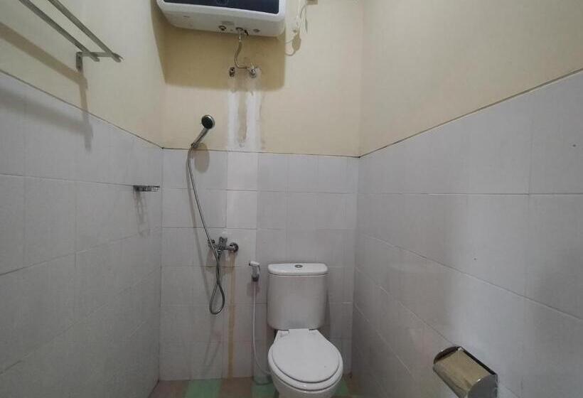 Standardrum, Villa Batu Tua Puncak Mitra Reddoorz