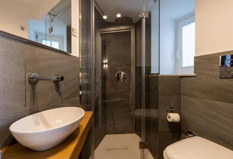 스탠다드 룸 킹사이즈 침대, Vespri Luxury Rooms & Suites