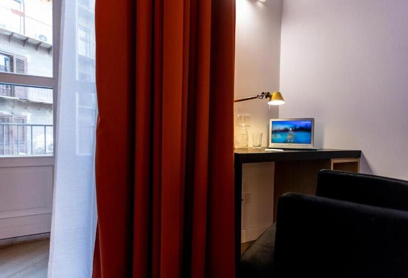 스탠다드 룸 킹사이즈 침대, Vespri Luxury Rooms & Suites