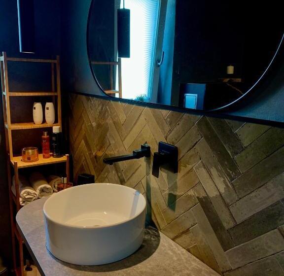 スーペリアスタジオ, Vila Casa9