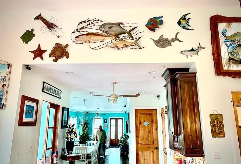 جناح سرير كينج, De La Bleau B&b