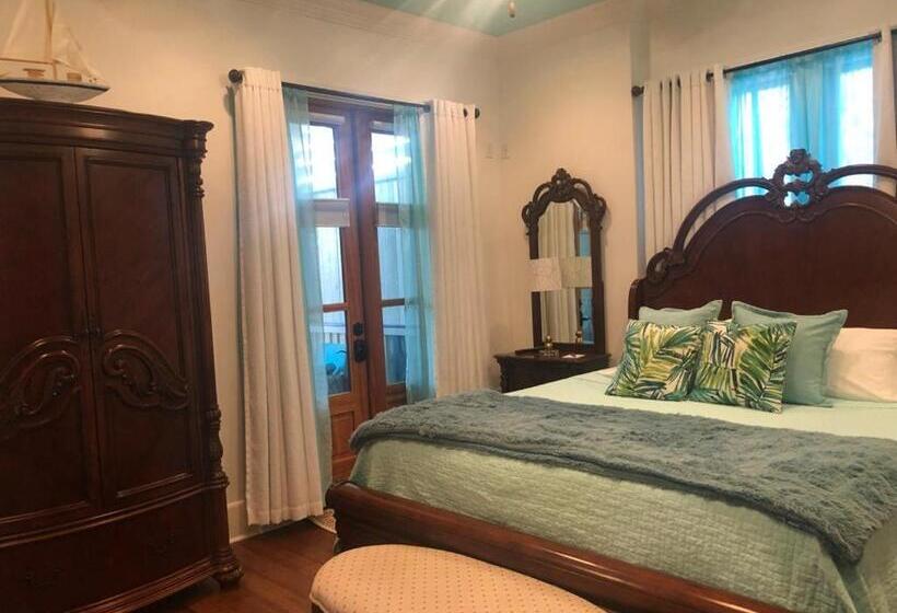 جناح سرير كينج, De La Bleau B&b