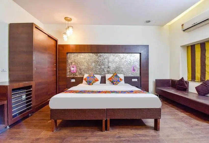 デラックスルーム, Fabhotel Prime Surpin Palace
