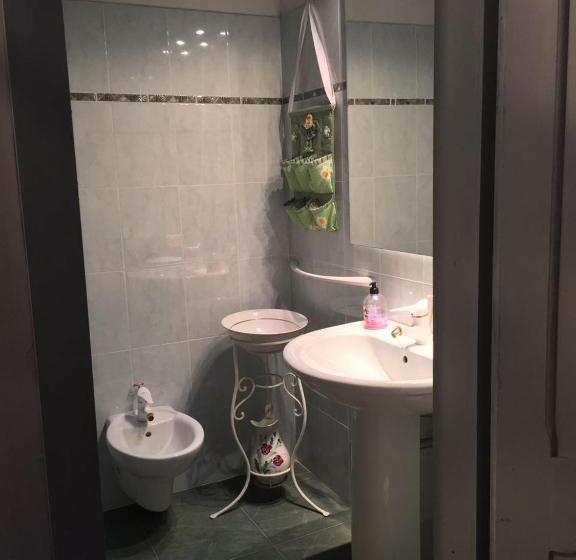 スタンダードトリプルルーム, Alloggio Agrituristico Dodici Apostoli