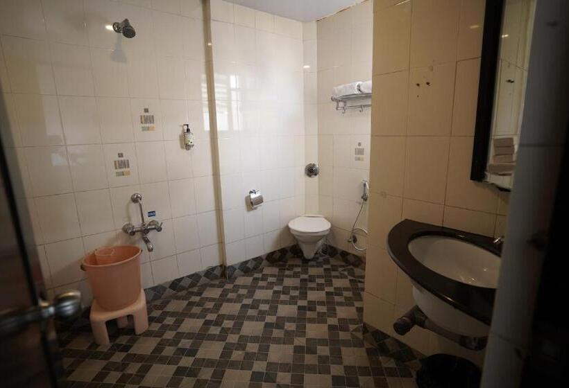 Номер Superior, Metropolis