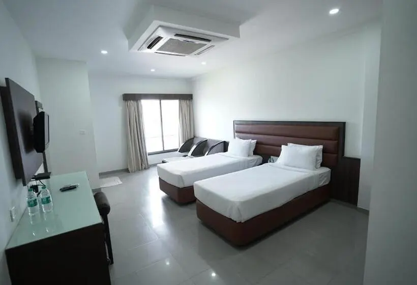 Superior Room, Metropolis