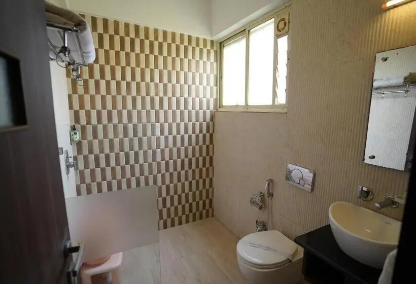 Deluxe Room, Metropolis