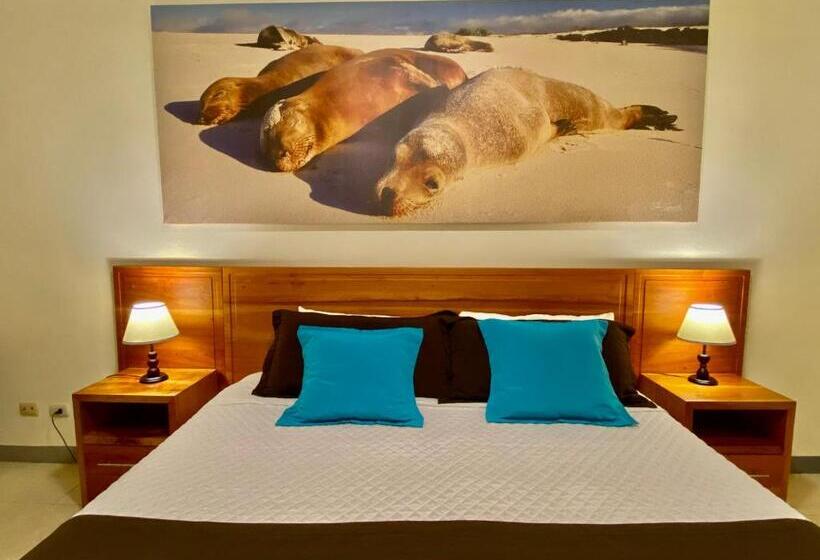 Városra Néző Suite, Torre Mar Galapagos Boutique Suites