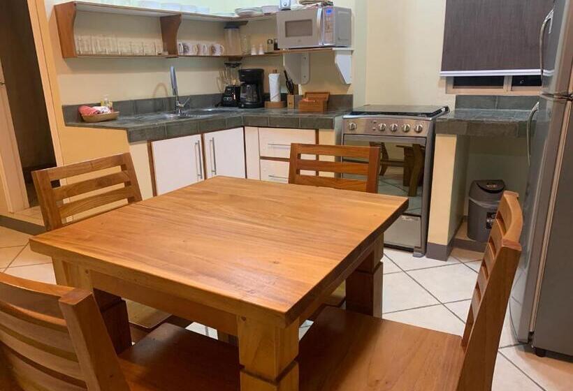 Tengerre Néző Superior Suite, Torre Mar Galapagos Boutique Suites