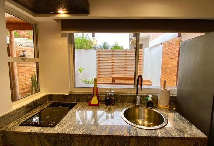 Standard Stúdió Szoba, Torre Mar Galapagos Boutique Suites