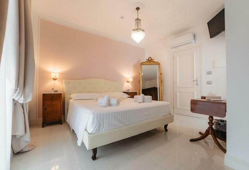 标准间带露台, Villa Eleonora Paestum