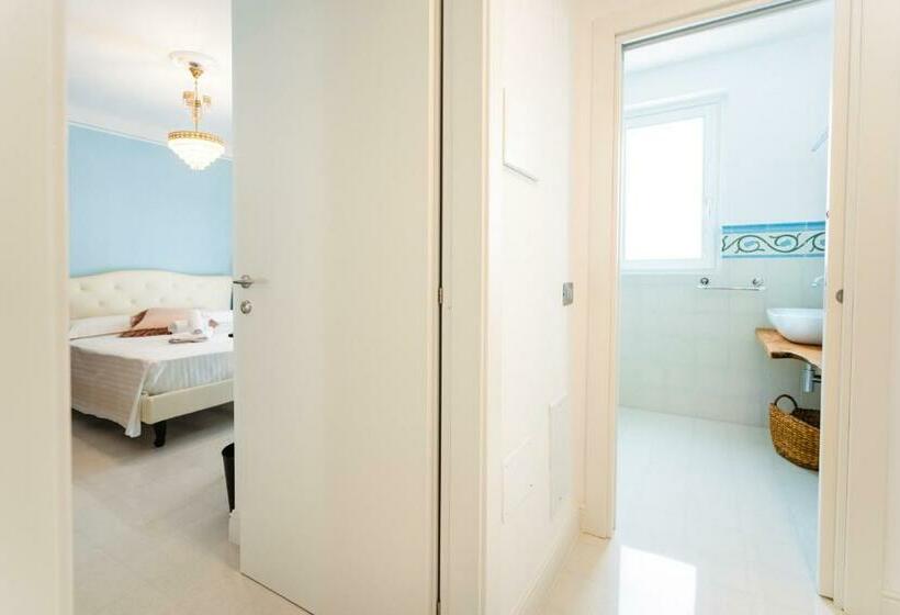 带阳台标准四人间, Villa Eleonora Paestum