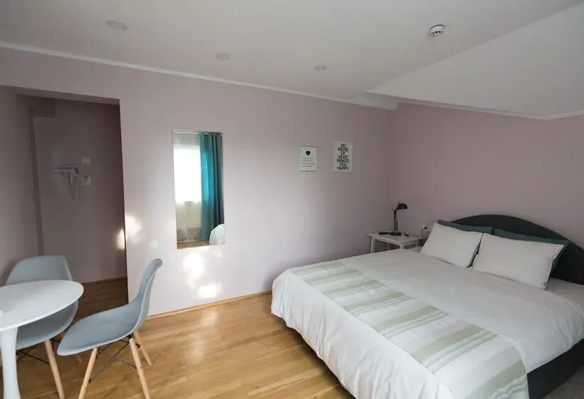 Superior-huone, Casa Ris