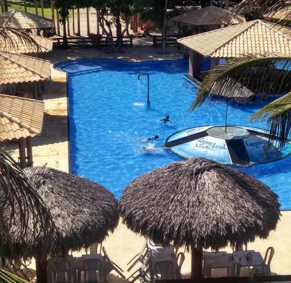 חדר סטנדרט לשלושה עם נוף לבריכה, Pousada E Restaurante Lagoa Azul