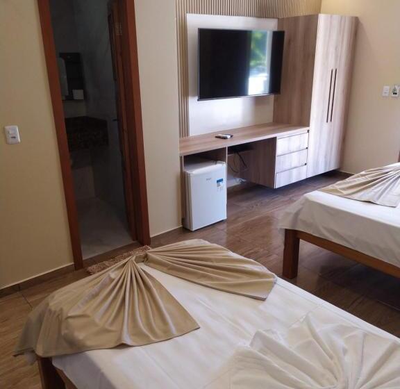 חדר דלוקס לשלושה, Pousada E Restaurante Lagoa Azul