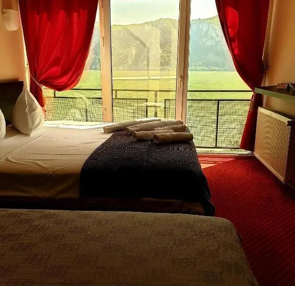 景色の見えるトリプルスタンダードルーム, Pensiunea Decebal Resort Cazanele Dunarii