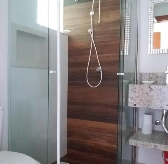 سوییت سوپریور, Residencial Caminho Das Praias