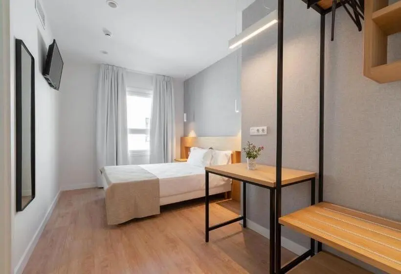 デラックスルーム, Condado Ourense