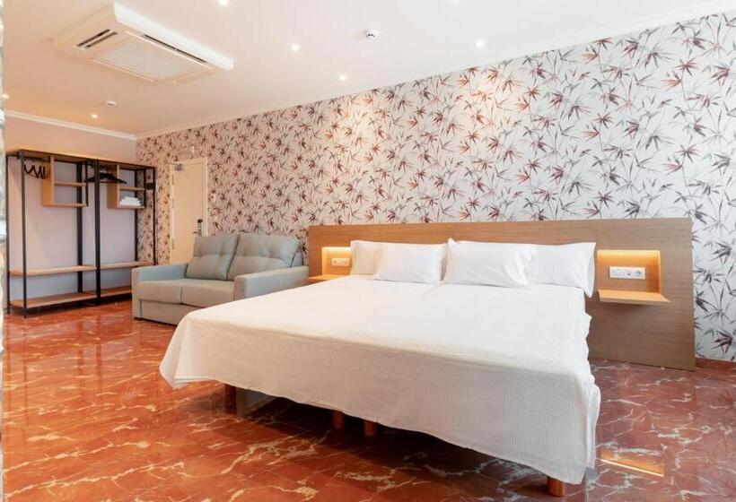 デラックススイート, Condado Ourense