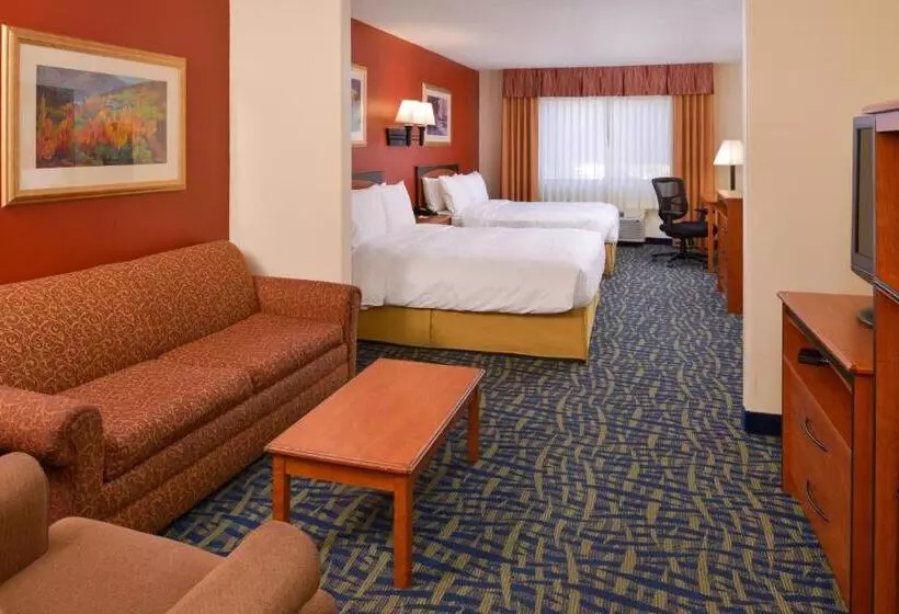スイート, Holiday Inn Express & Suites Alamosa, An Ihg