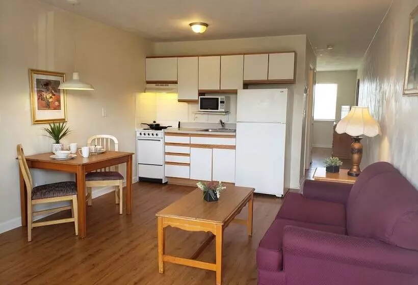 スイート, Affordable Suites Greenville
