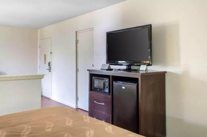 キングサイズベッドのスタンダードルーム, Doubletree By Hilton Atlanta  Alpharetta